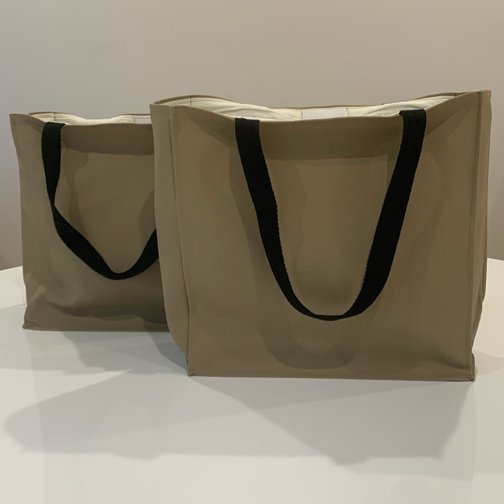 (2) Grocery/Shopping Totes